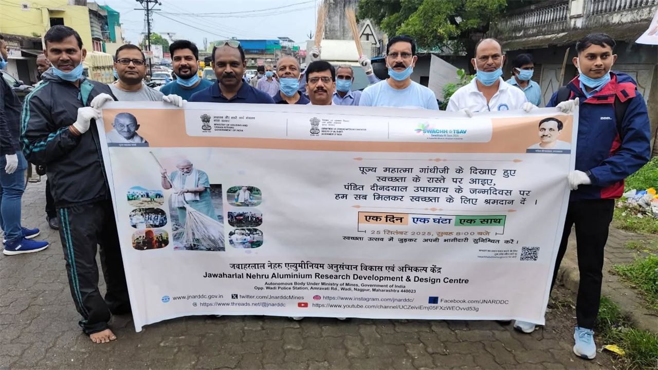 स्वच्छता ही सेवा 2025 राष्ट्रव्यापी अभियान के अंतर्गत #JNARDDC टीम ने वाड़ी नगर परिषद तथा एनजीओ फ़ीडबैक फ़ाउंडेशन के सहयोग से “एक दिन, एक घंटा, एक साथ” के आह्वान को पूरे मन से अपनाते हुए सक्रिय रूप से सहभागिता की।