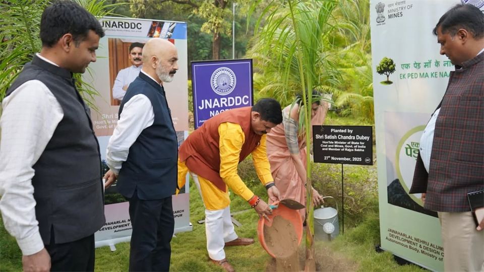 JNARDDC, Nagpur had the honour of hosting Shri Satish Dubey ji, Hon'ble Minister of State for Coal and Mines, Govt. of India and Member o...